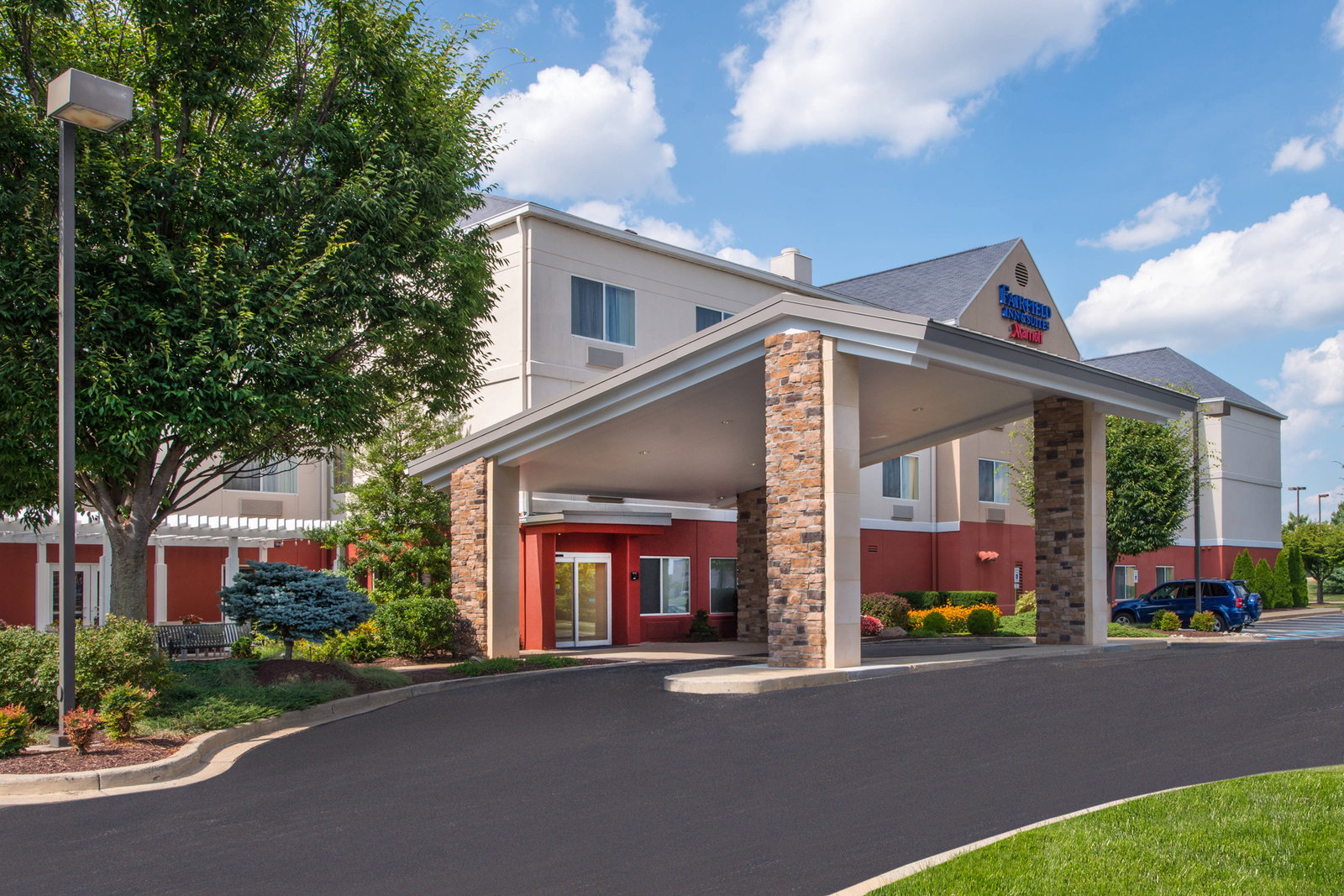 Fairfield Inn By Marriott - thumb 0