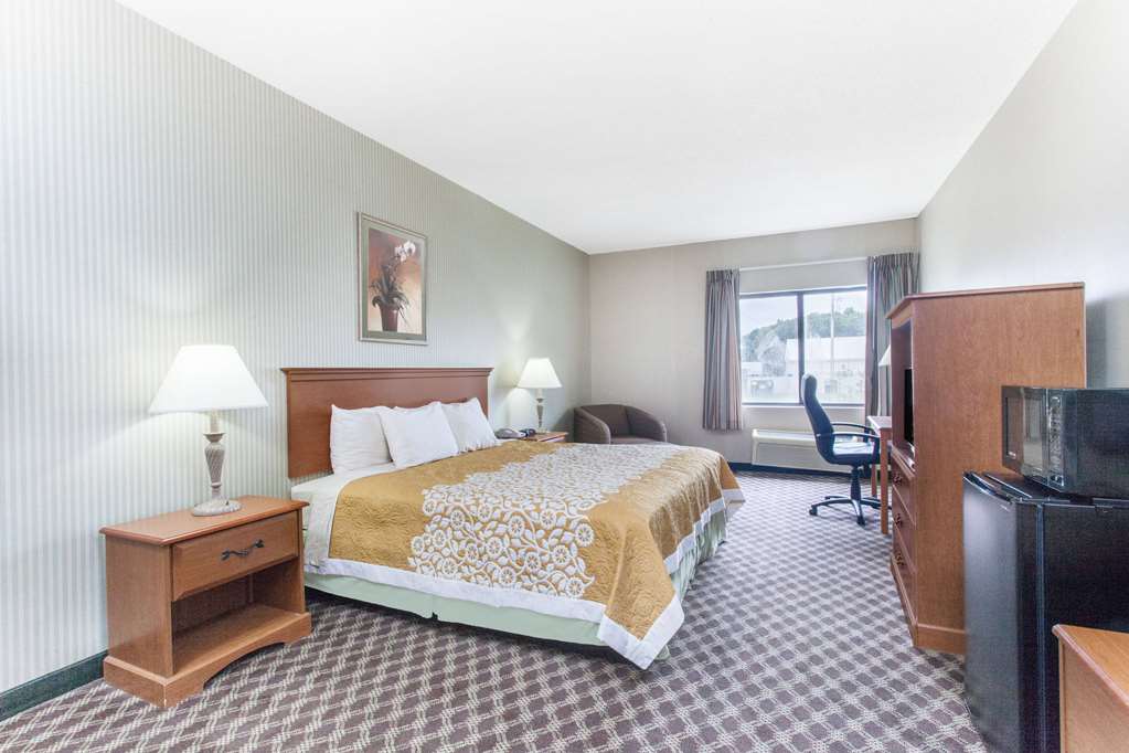 Days Inn & Suites Seaford - thumb 11