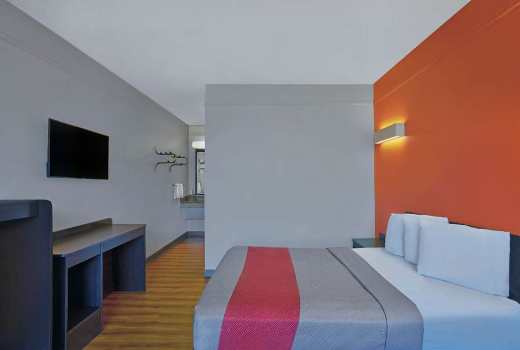 Motel 6 Seaford - thumb 9