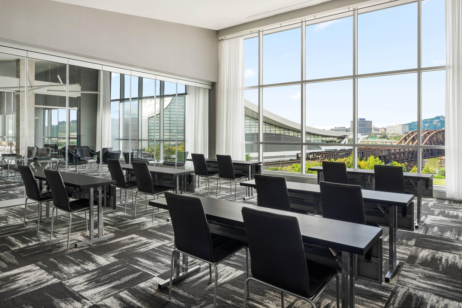 AC Hotel By Marriott Pittsburgh Downtown - thumb 8