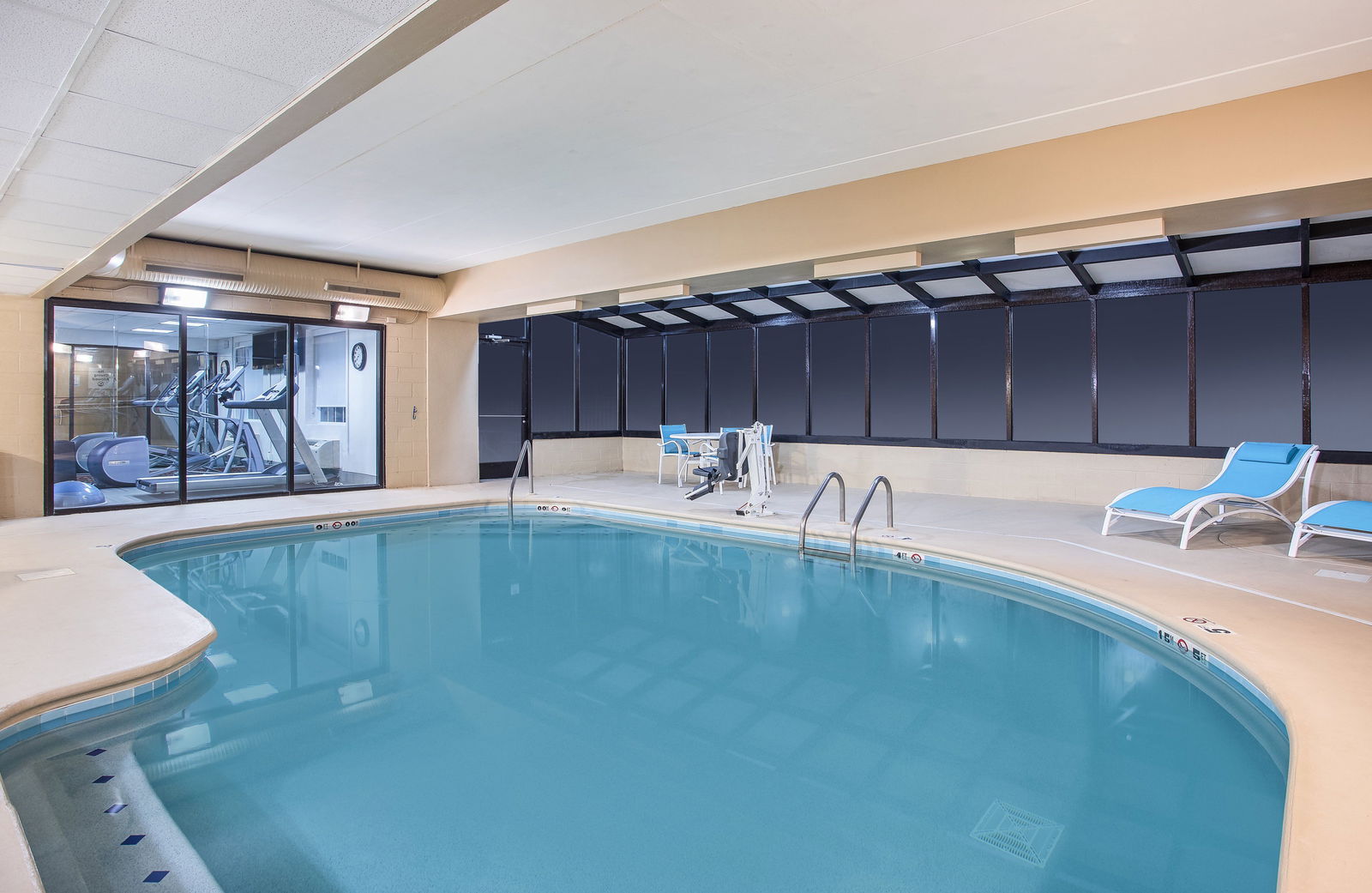 Holiday Inn Express Knoxville Airport - thumb 8