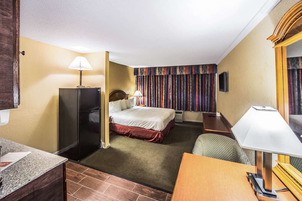 Suburban Studios Fort Wayne - thumb 12