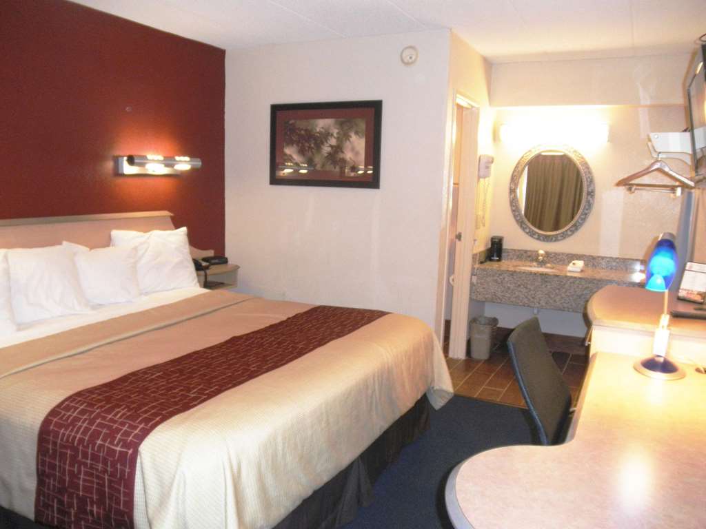 Rodeway Inn Fort Wayne - thumb 2