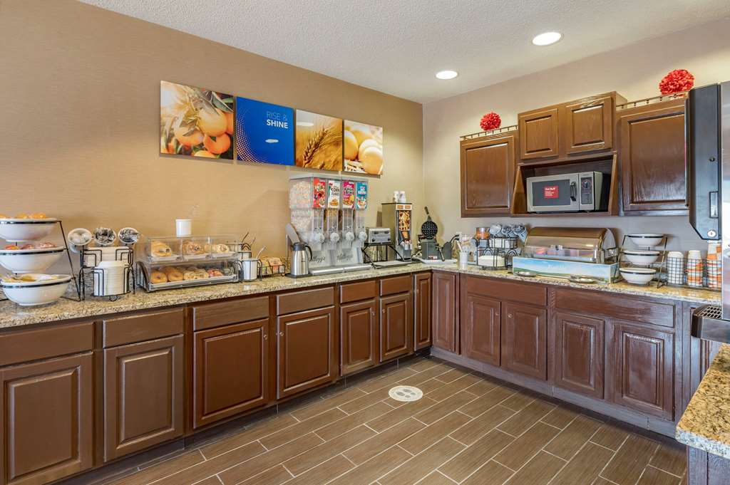 Comfort Inn - thumb 12