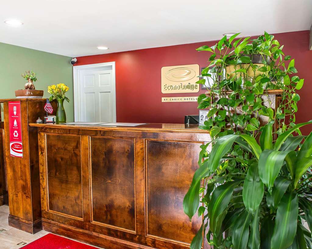 Econo Lodge - thumb 5