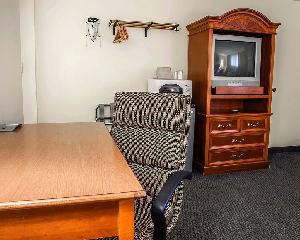 Econo Lodge - thumb 7