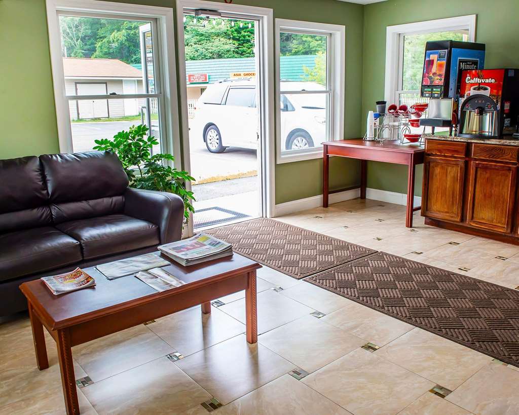 Econo Lodge - thumb 15