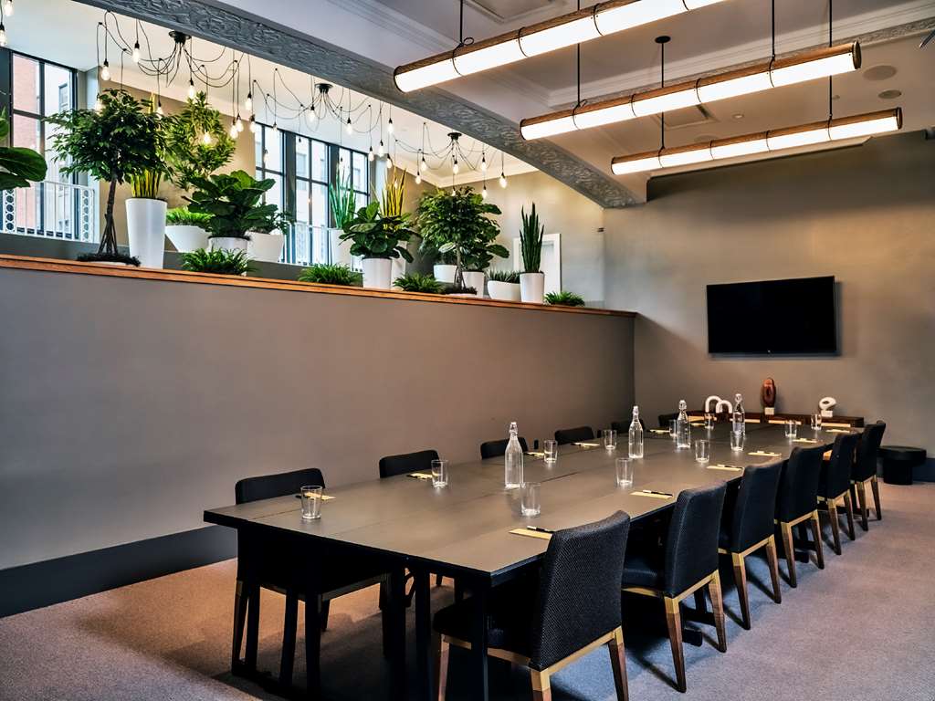 Joinery Hotel Pittsburgh, Curio Collect - thumb 10