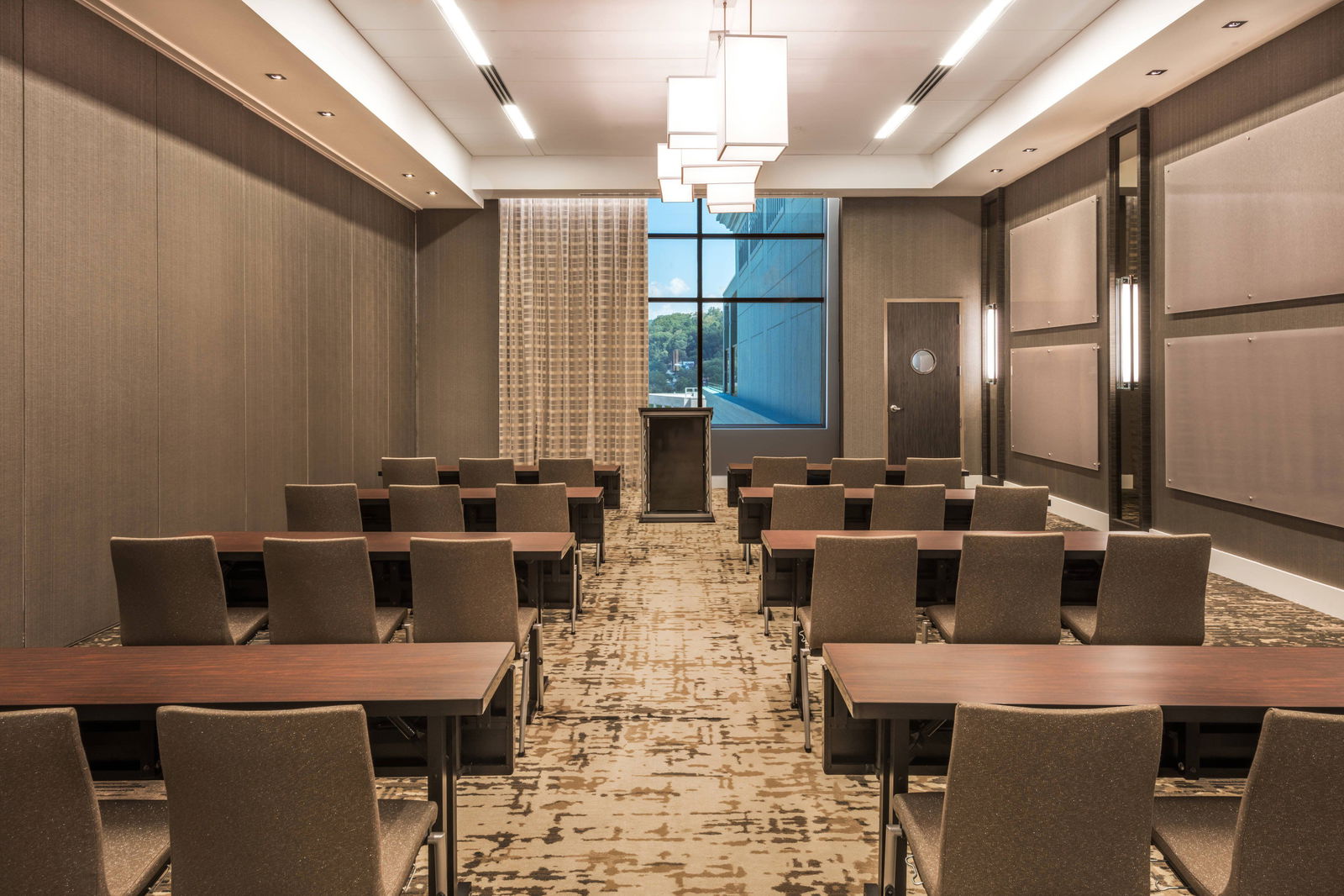 AC Hotel Asheville Downtown - thumb 11