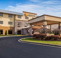 La Quinta Inn  Suites Fairborn - Tourism Bookings