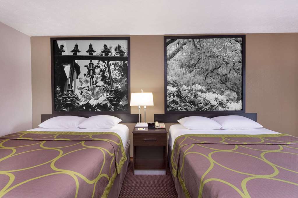 Super 8 Locust Grove - thumb 8