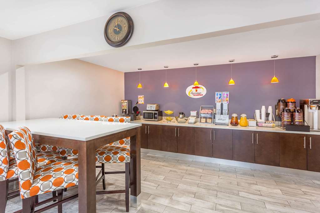 Super 8 Locust Grove - thumb 14