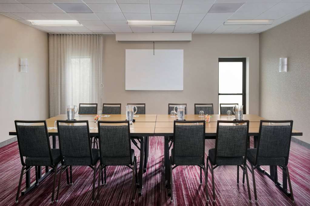 Sonesta Select Boston Stoughton - thumb 10