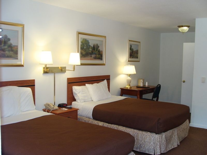 University Lodge - thumb 1