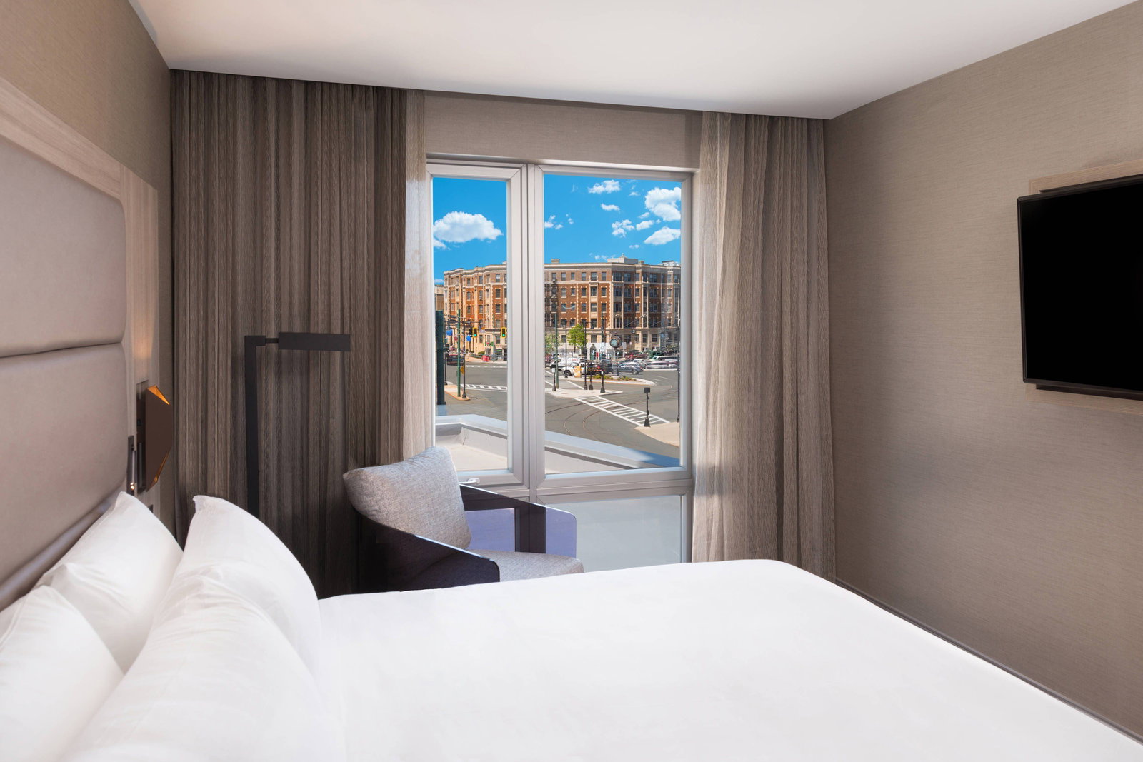 AC By Marriott Cleveland Circle - thumb 13