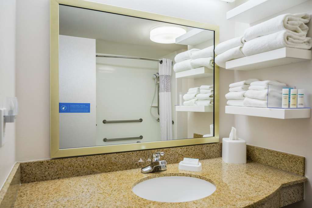 Hampton Inn Clifton Park - thumb 7