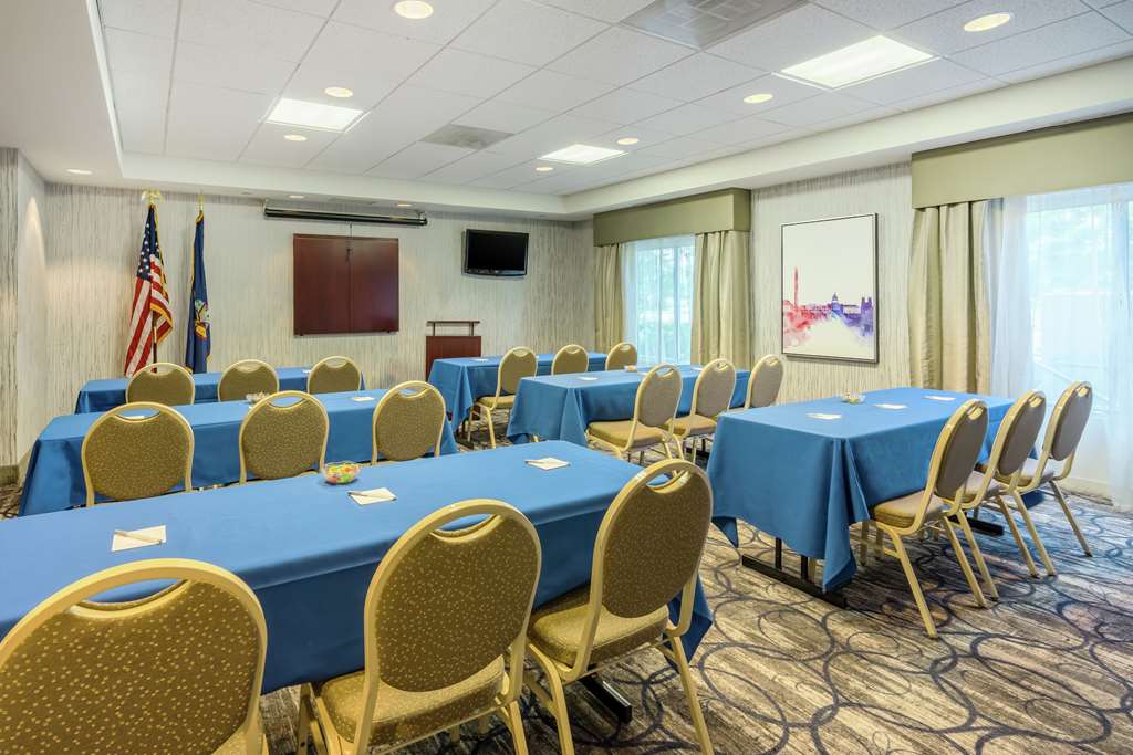 Hampton Inn Clifton Park - thumb 10