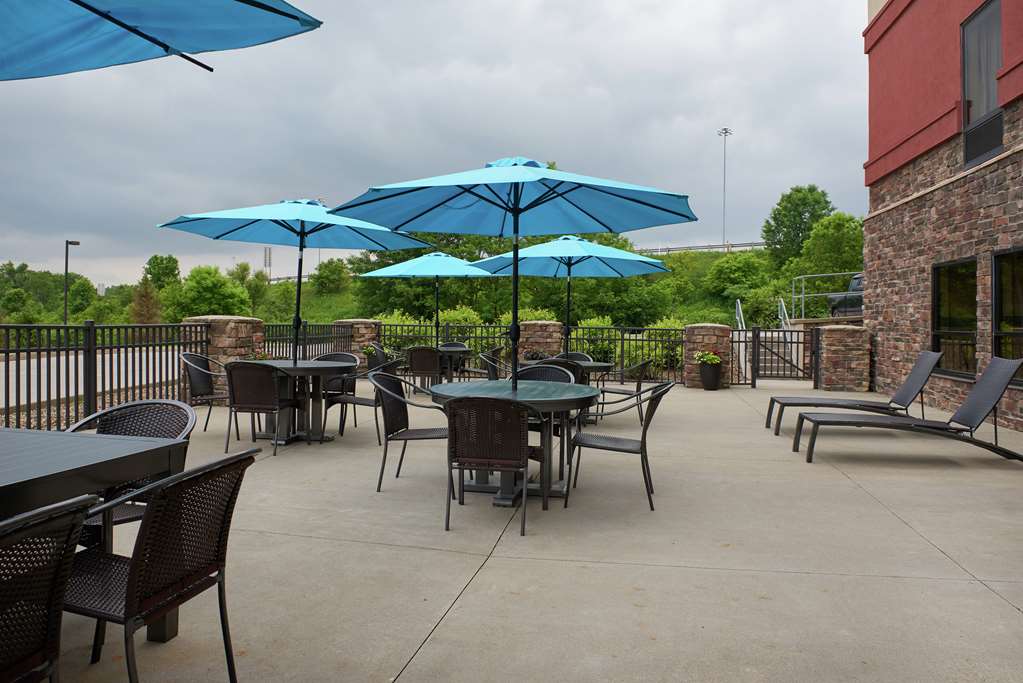 Hampton Inn & Suites Canton - thumb 1