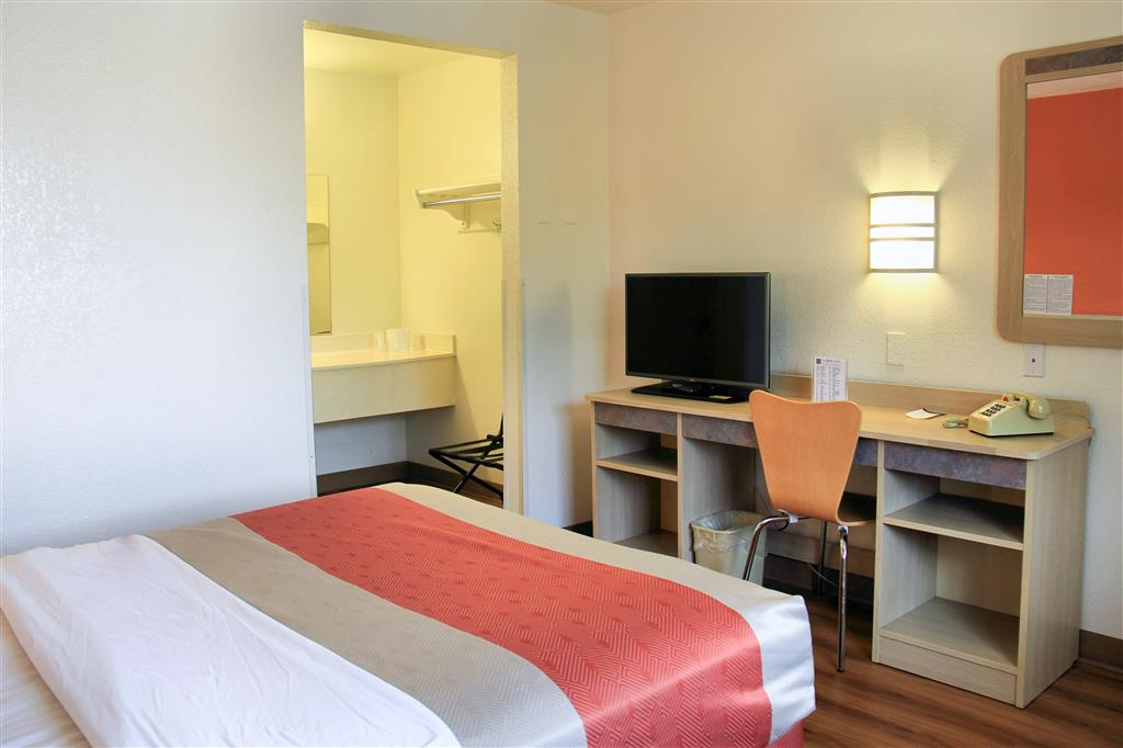 Motel 6 Hartford - Enfield - thumb 6