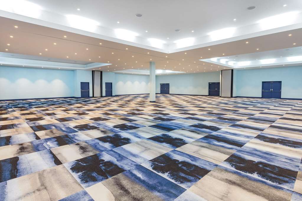 Ramada By Wyndham Windsor Locks - thumb 8