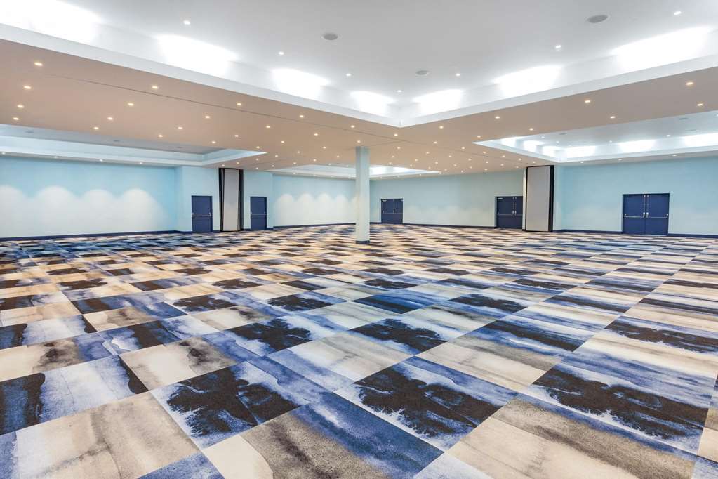 Ramada By Wyndham Windsor Locks - thumb 11