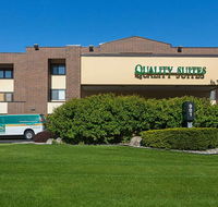 Quality Suites Hotel Lansing - Tourism Bookings