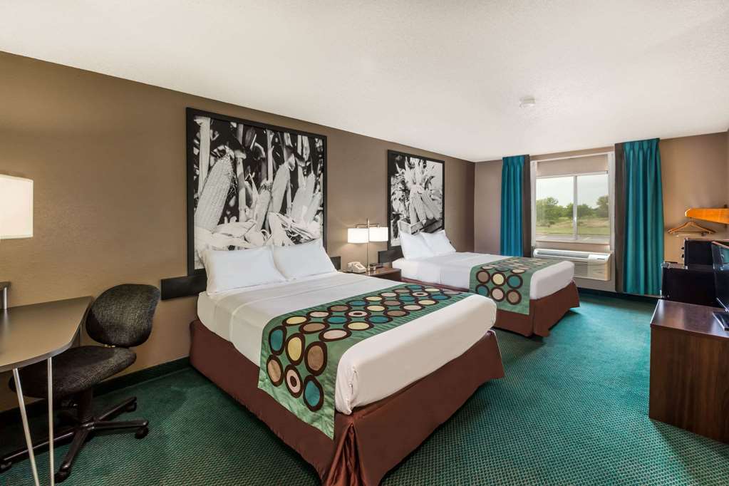 Super 8 Ionia MI - thumb 7