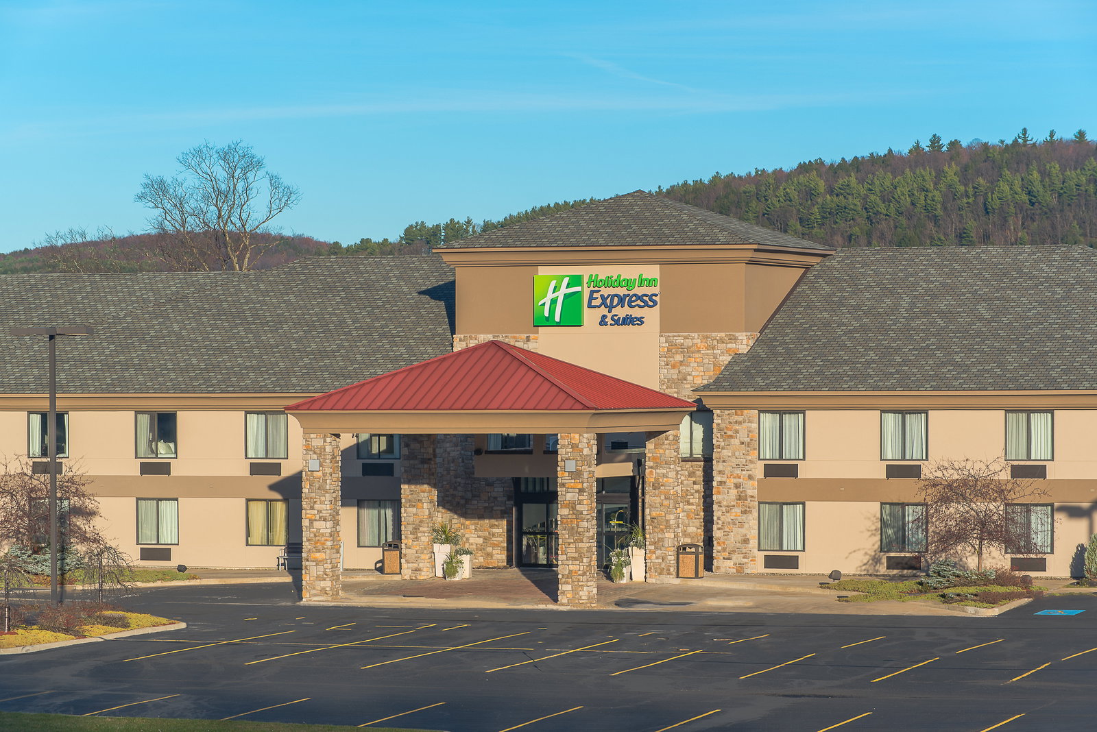 Holiday Inn Express Hotel & Suites - thumb 17