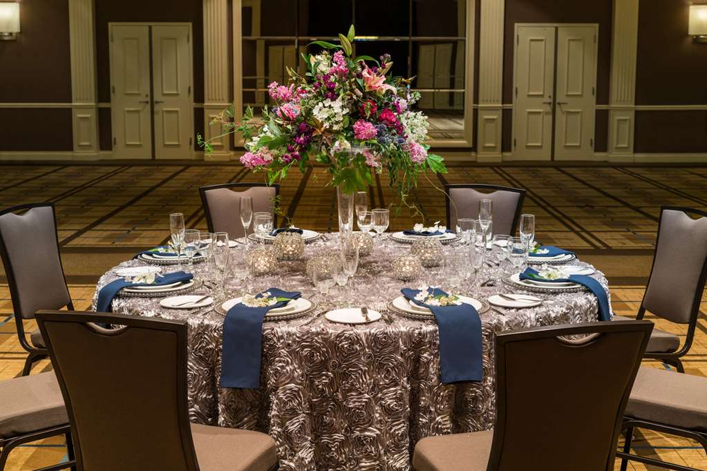 The Saratoga Hilton - thumb 11