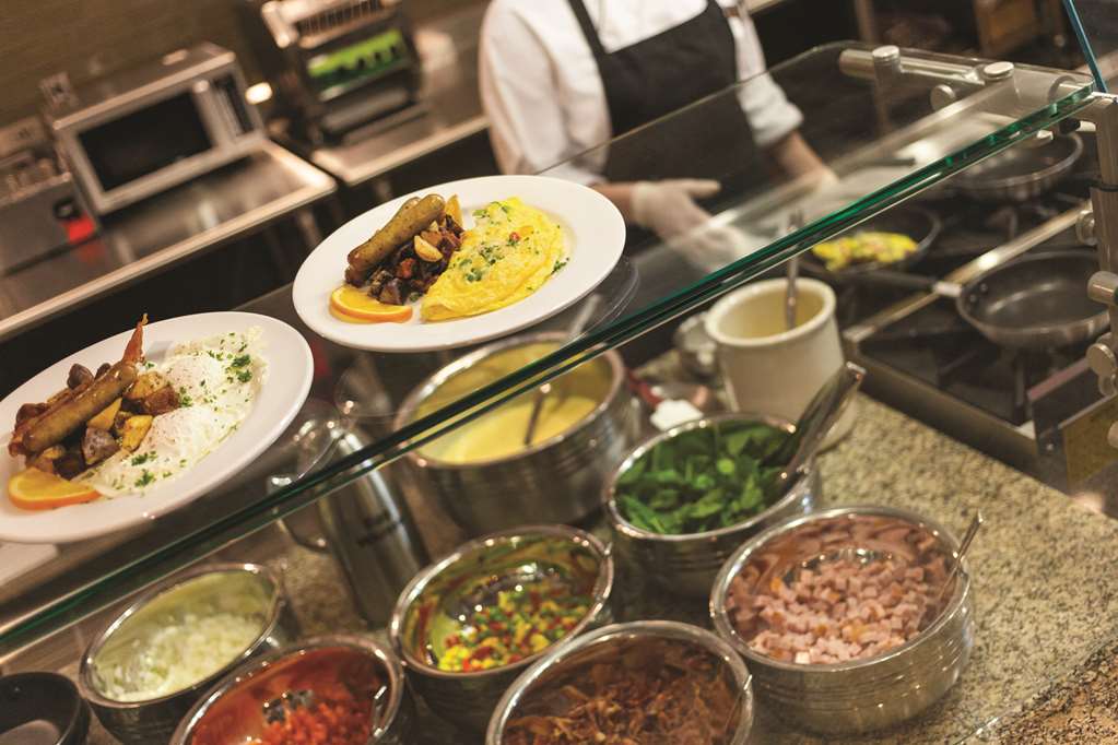 Embassy Suites Saratoga Springs - thumb 13