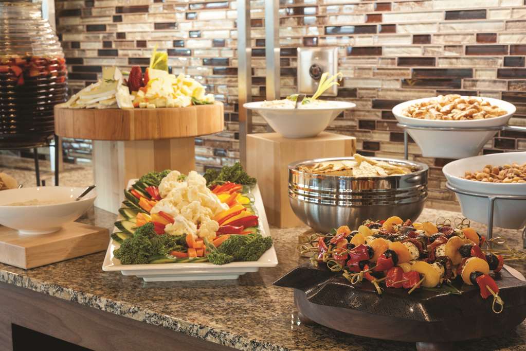 Embassy Suites Saratoga Springs - thumb 14