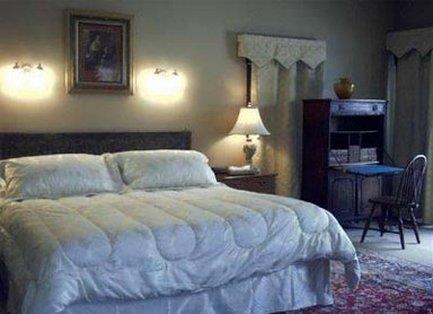 The Inn At Saratoga - thumb 4