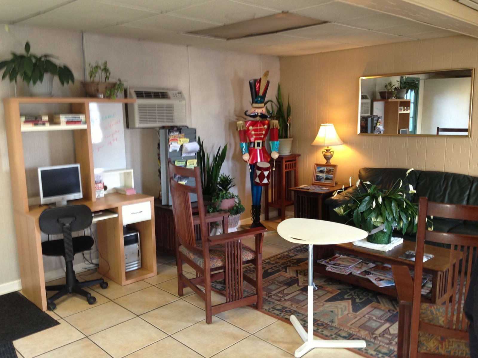 Cadet Motor Inn - thumb 3