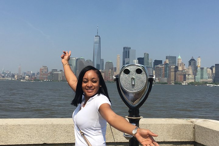 Statue Of Liberty, Ellis Island, And 9/11 Memorial Pools Guided Tour - thumb 0