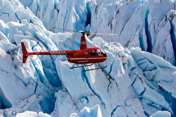 60 Minute Extended Glacier Tour And Landing - thumb 2