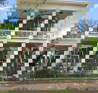 New Orleans City Tour Katrina Garden District French Quarter  Cemetery - Tourism Bookings