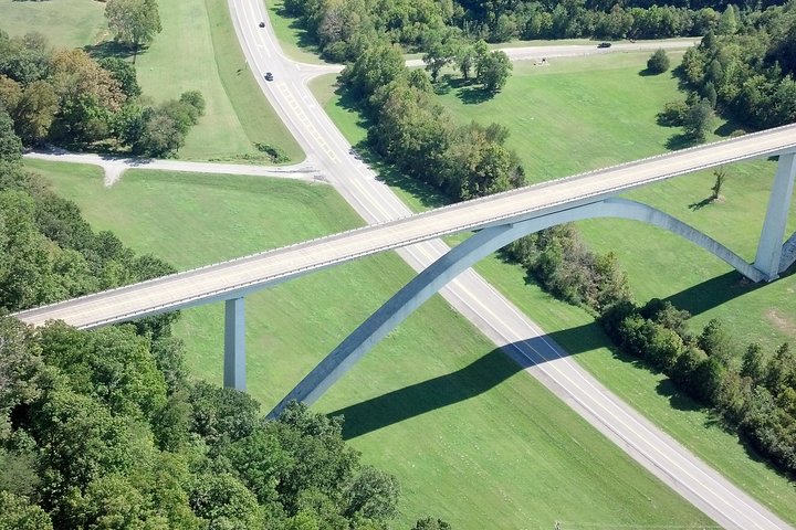 Helicopter Tour Of Downtown Nashville (15-Minutes) - thumb 2