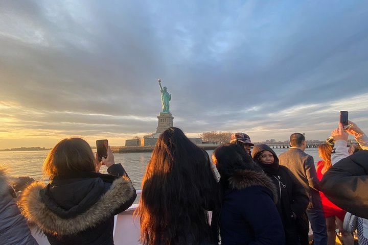 NOW OPEN: Statue Of Liberty Sightseeing Cruise 60 Min - thumb 0