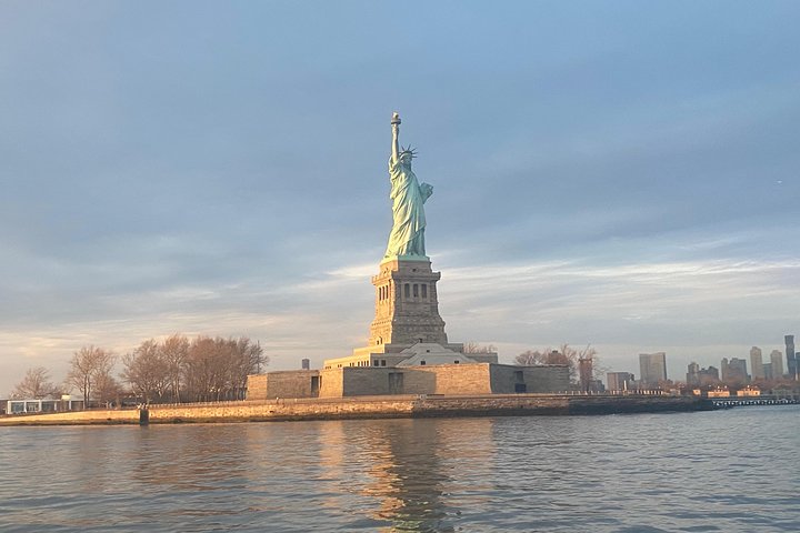 NOW OPEN: Statue Of Liberty Sightseeing Cruise 60 Min - thumb 5