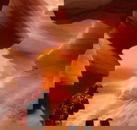 Small-Group Antelope Canyon and Horseshoe Bend Tour from Flagstaff - Students Accommodation