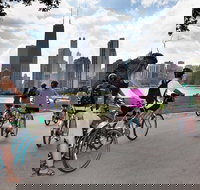 Bike Tour of Chicago's Lakefront Neighborhoods - Tourism Bookings