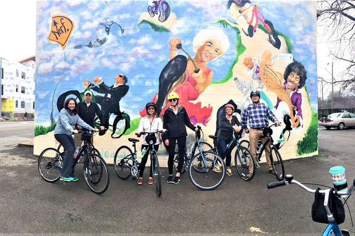 Guided Bicycle Tour Of Downtown Nashville And Neighborhoods - thumb 4