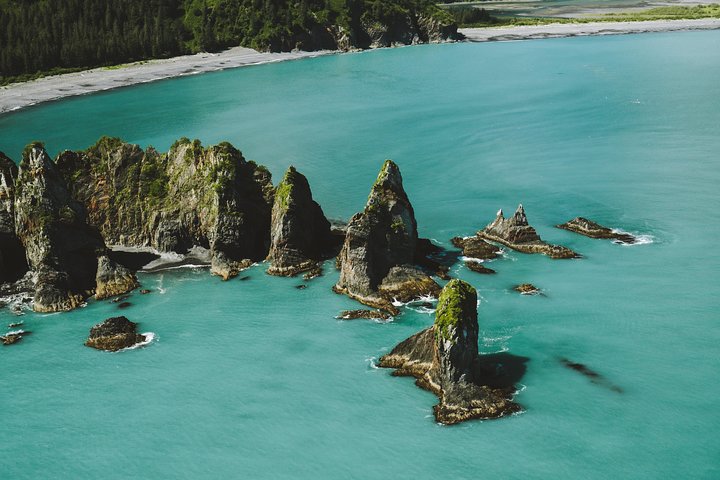 60 Minute Scenic Flight Over Kenai Fjords And Chugach National Forest - thumb 0