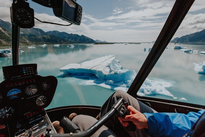 45-Minute Scenic Flight To Aialik Glacier And Bear Glacier From Seward - thumb 0