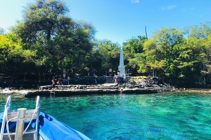 Kealakekua Bay: Captain Cook Reef Snorkel - Zodiac Navy SEAL Boat, 14 Guest Max! - thumb 0