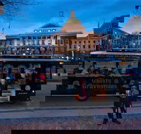 Boston Ghosts  Gravestones Night-Time Trolley Tour - Students Accommodation