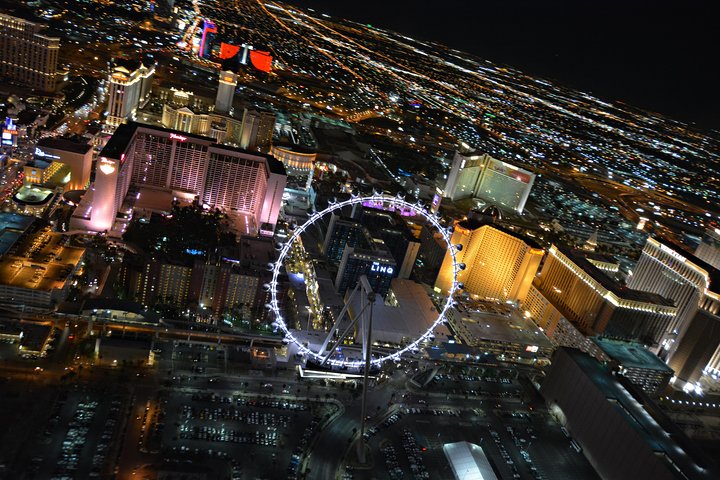 Las Vegas Night Flight Helicopter Wedding Ceremony - thumb 4