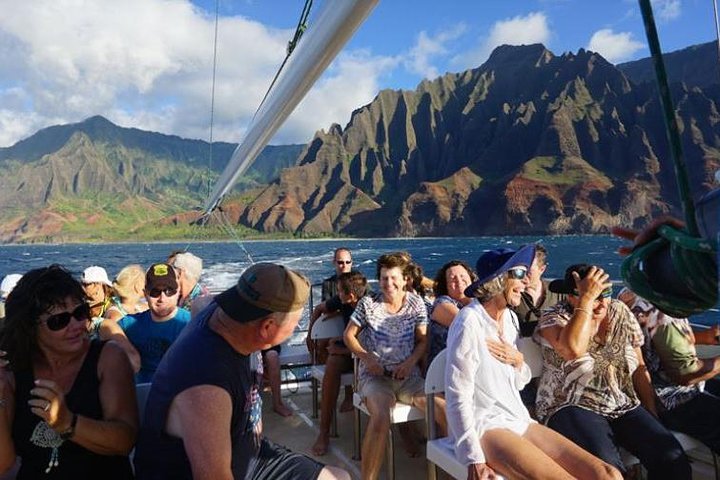 LUCKY LADY - Deluxe Na Pali Sunset Tour - thumb 4