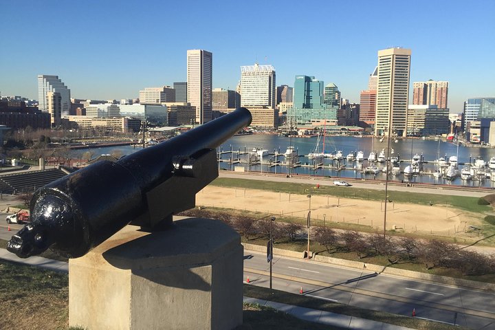 Baltimore City & Fort McHenry Private Tours/ With Local Guide & Luxury Car - thumb 2