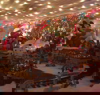 Baltimores Miracle on 34th Street Private Tour - Students Accommodation